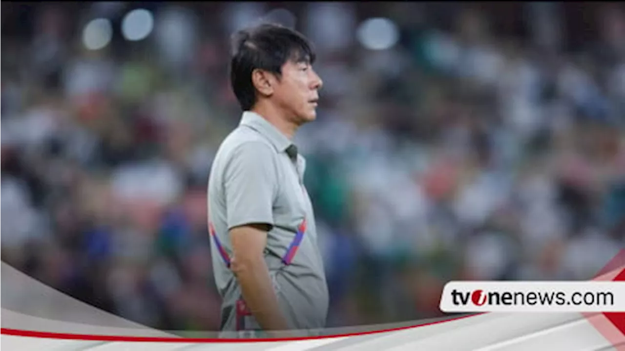 Media Asing Soroti Shin Tae-yong Asyik Menonton Como di Italia, Ternyata Sedang Lakukan Ini ...