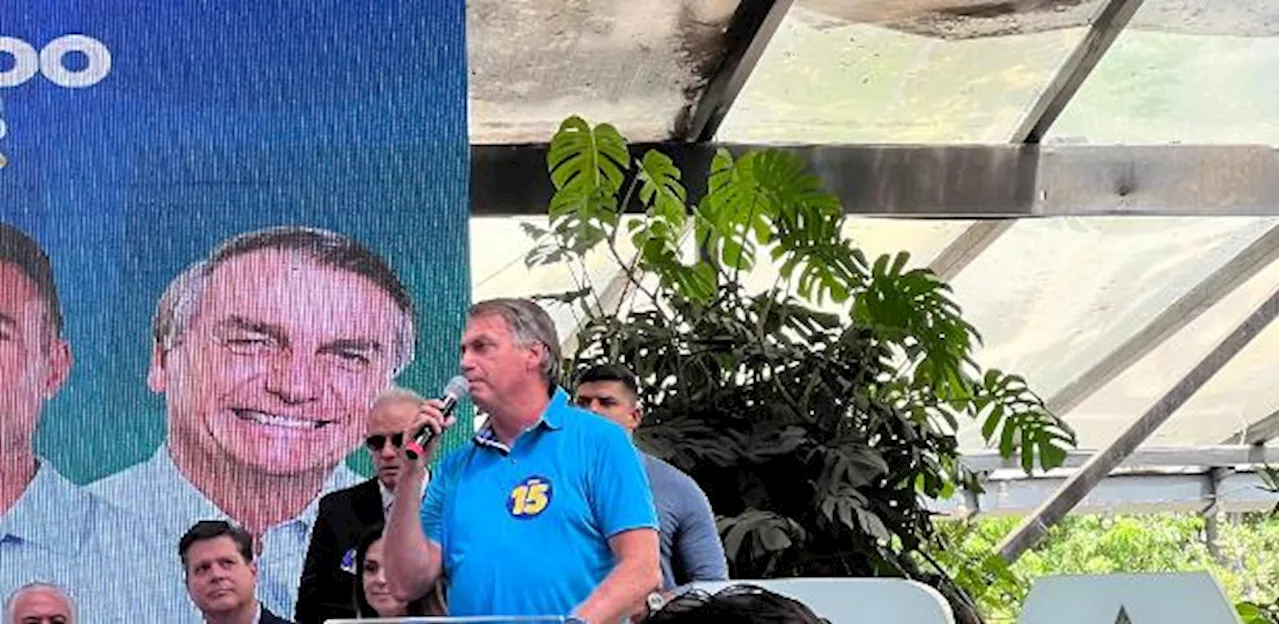 Inelegível, Bolsonaro diz que será candidato e que Lula não tem substituto