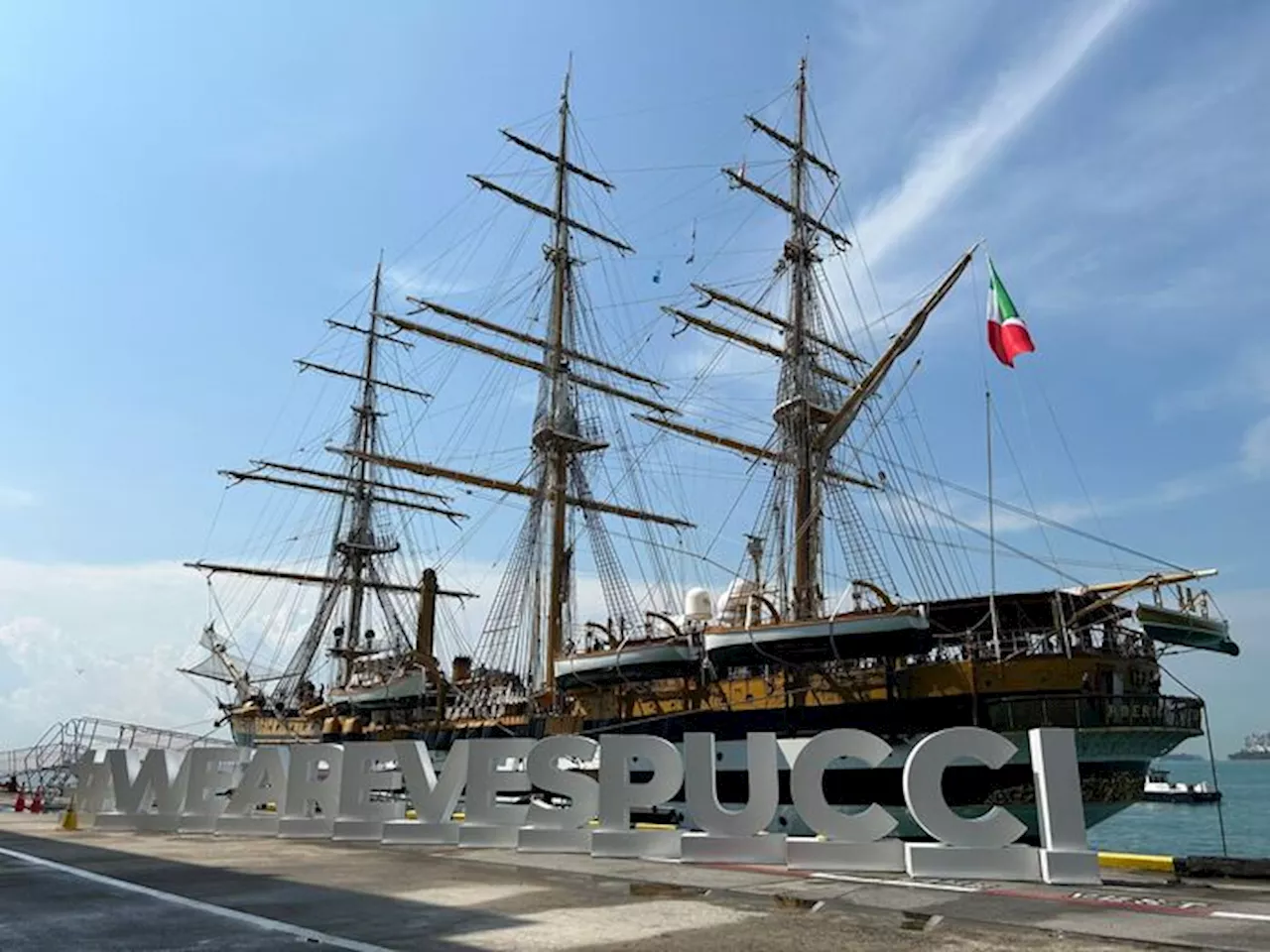 L'Amerigo Vespucci torna in Asia, a Singapore la 25/a tappa