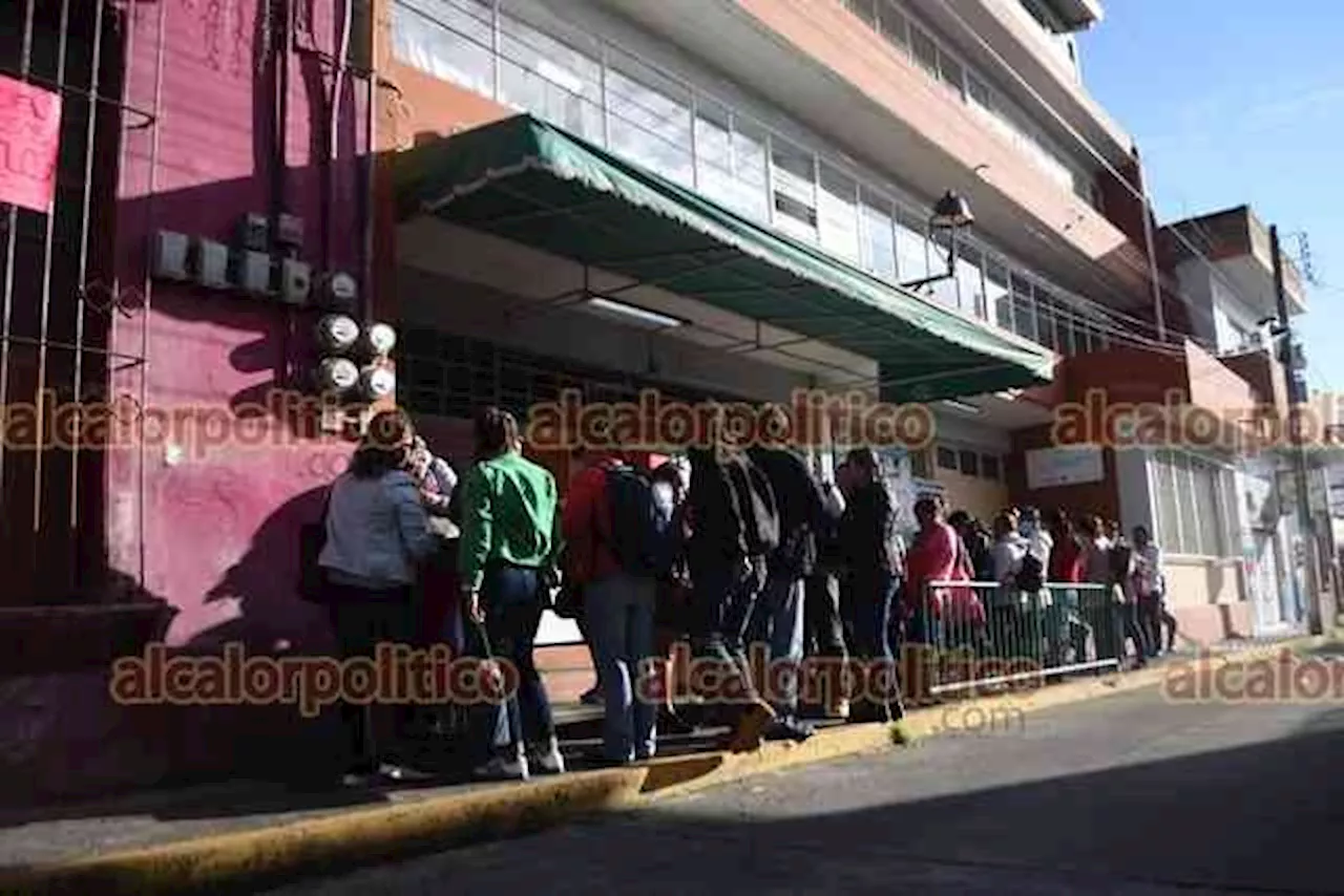 Tutores y alumna agreden a docentes y estudiantes en escuela de Xalapa, denuncian