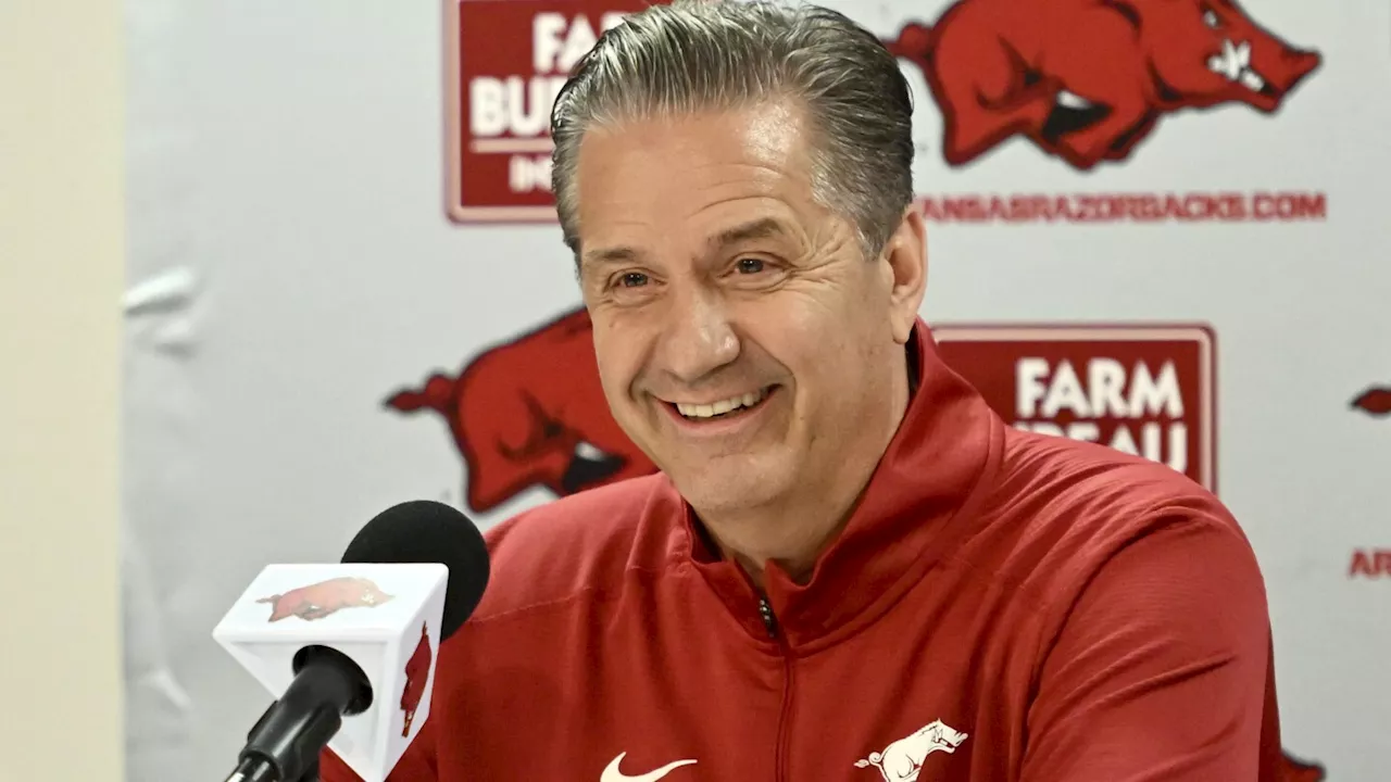 John Calipari brings high hopes to No. 16 Arkansas