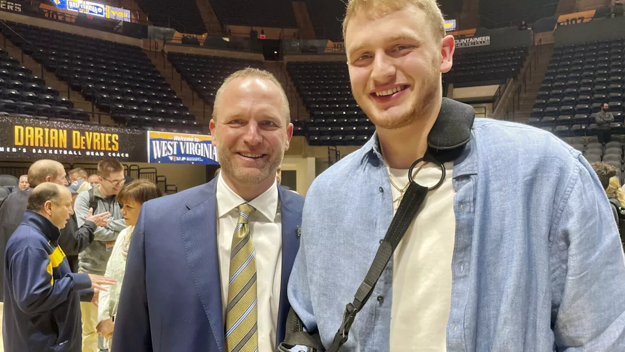 New coach Darian DeVries and son Tucker are tasked with turning things around at West Virginia