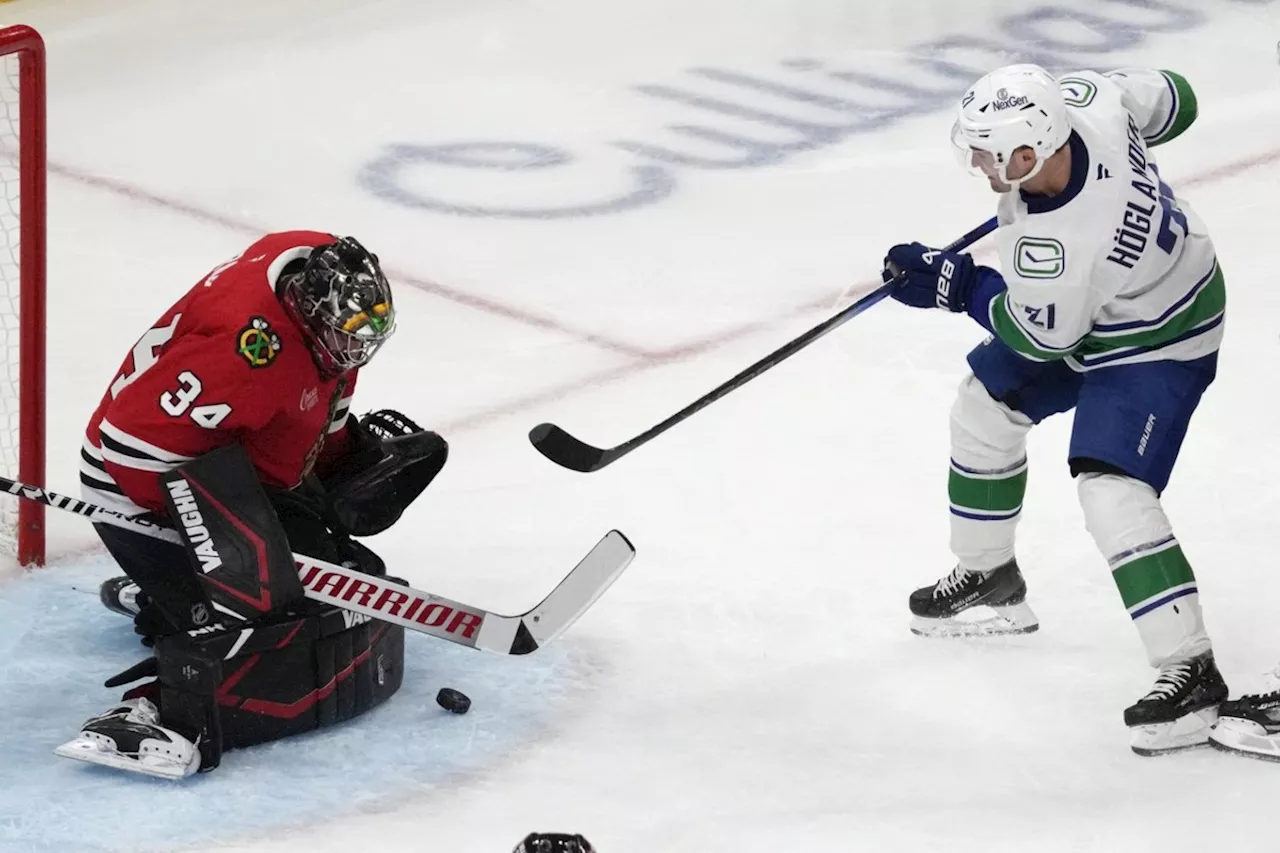 Heinen scores twice as the Canucks beat the Blackhawks 6-3 for their 3rd straight win