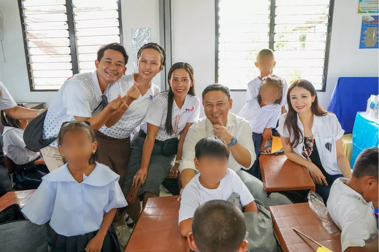 Angara, DepEd deliver laptops and hope to Pag-asa Island | Claudeth Mocon-Ciriaco