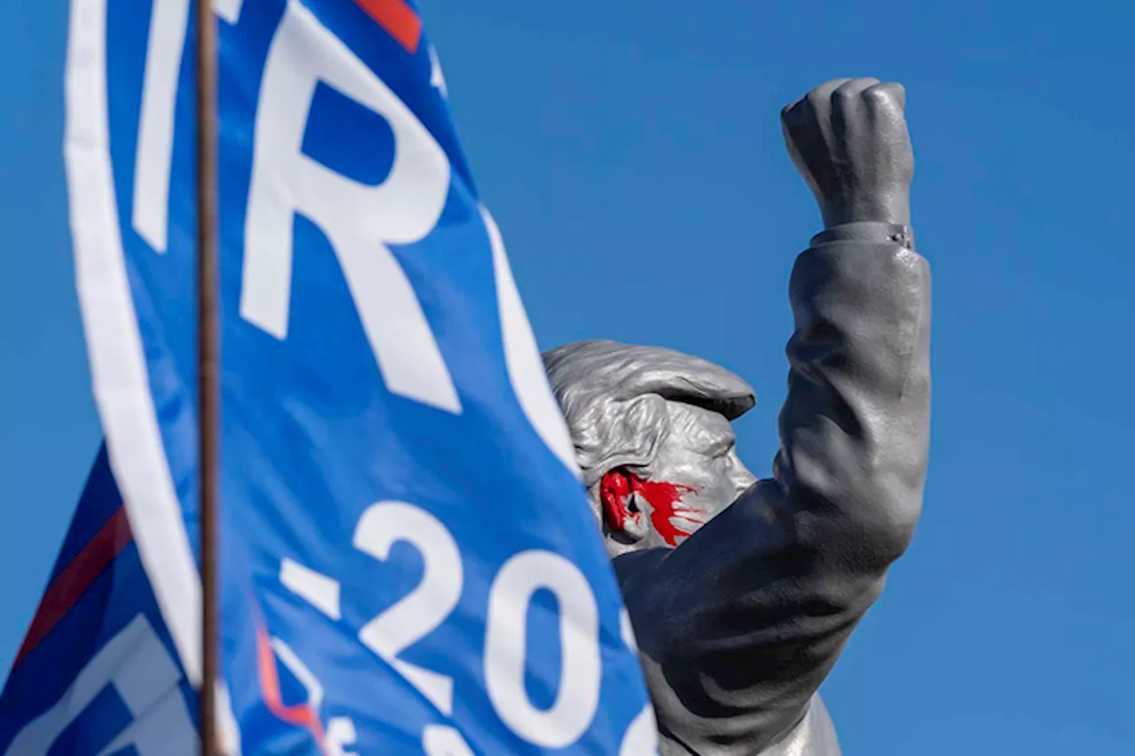 Close Call: How a shooting shook Trump’s campaign trail | Jill Colvin / The Associated Press