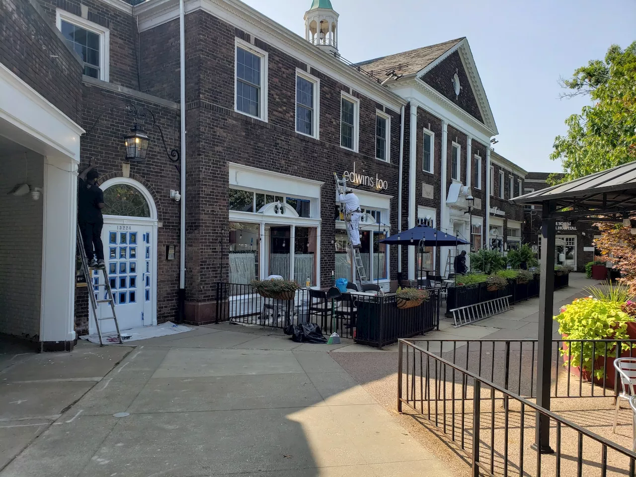 Edwins restaurateur says no deals in offing to move out of Shaker Square and into Nighttown