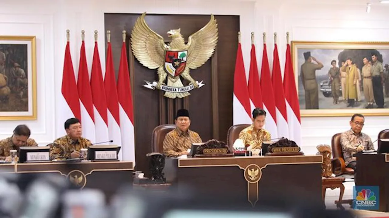 Rapat 2,5 Jam, Prabowo Minta Menterinya Kerja Bak Tim 'Total Football'