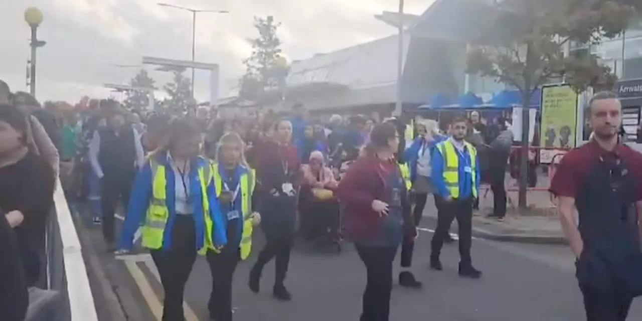 Paura per i tifosi del Bologna a Birmingham: allarme bomba, evacuato l'aeroporto