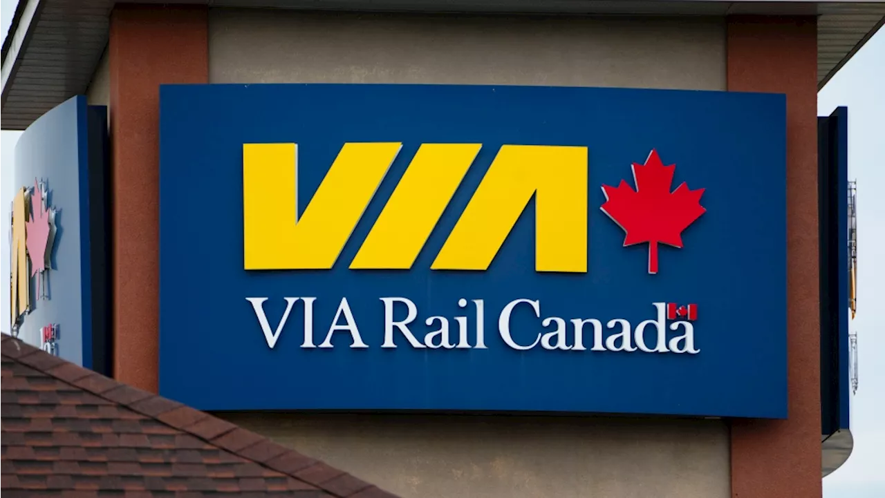 Mechanical issues and unsuccessful tow keep Via Rail passengers stuck near Brockville for hours