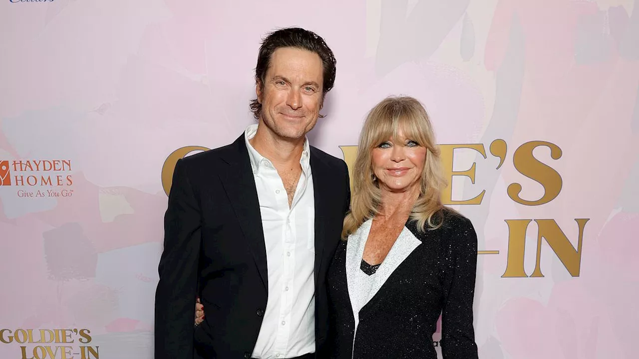 Oliver Hudson talks childhood 'anger' over mom Goldie Hawn's fame