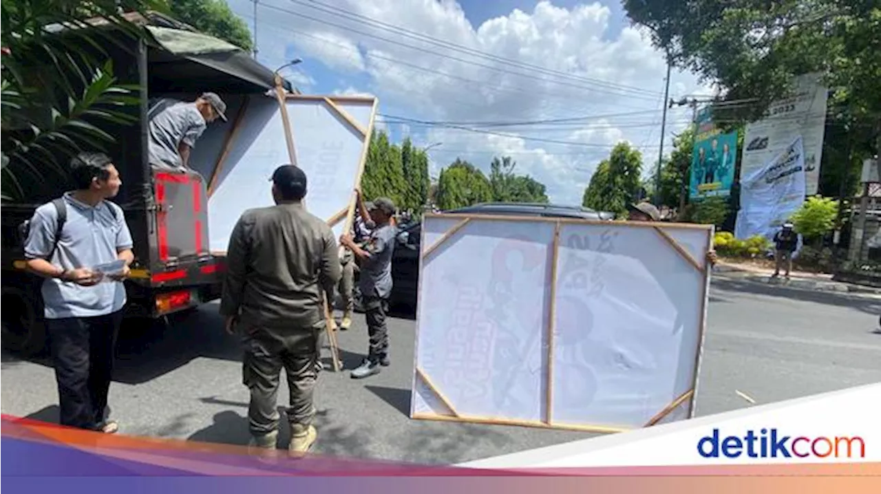 500-an APK 3 Paslon Pilkada Kota Jogja Langgar Aturan Pemasangan