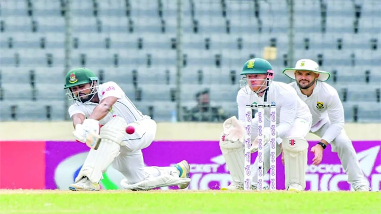 Mehidy, Jaker keep Bangladesh alive against South Africa