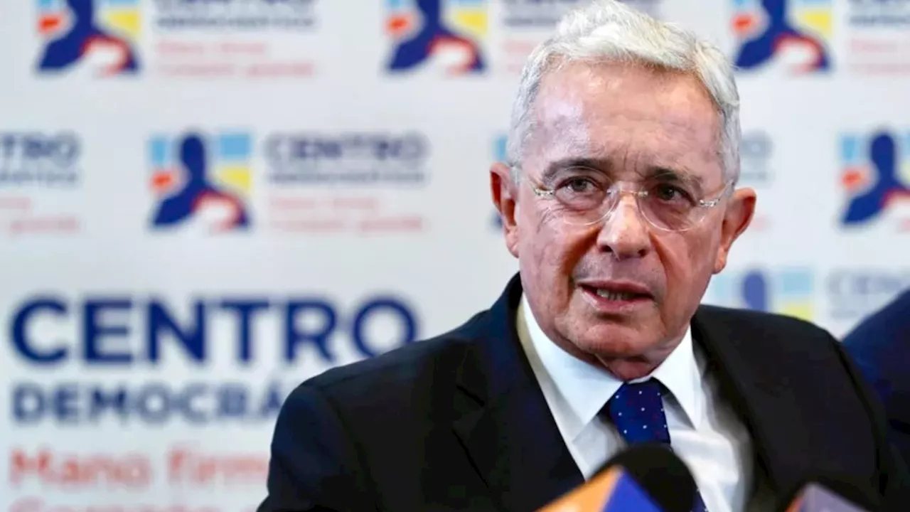 Abogados de Uribe denuncian ante la Fiscalía a Monsalve, Deyanira y Del Río