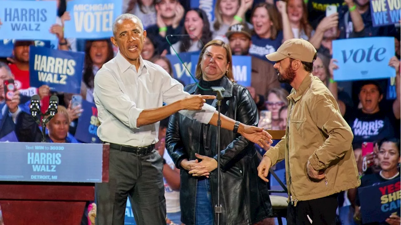 Présidentielle américaine : Barack Obama rappe sur 'Lose Yourself' d'Eminem à un rassemblement pour Kamala Har