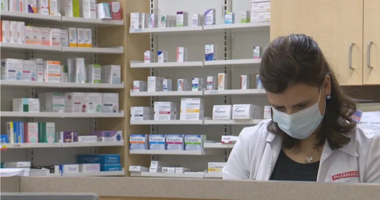 Alberta pharmacists says cuts will hurt care: ‘No one can work for free’