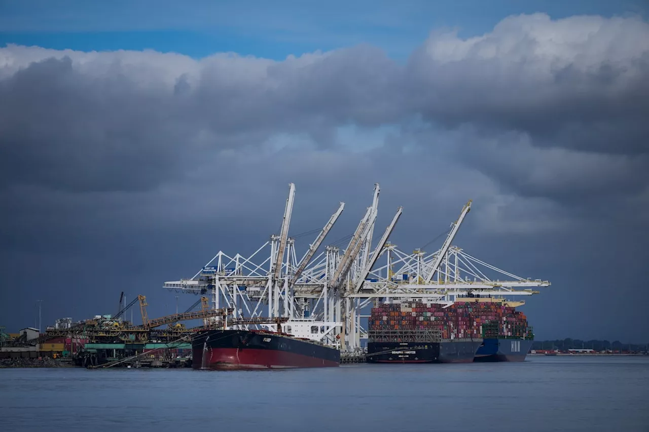 Port of Vancouver reaches truce with terminal operator GCT on export plans