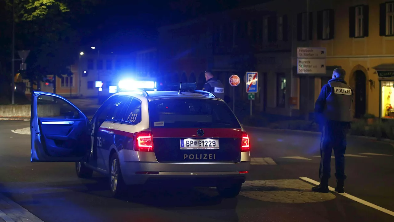  Polizei steht im Großeinsatz! Frau mit Messer getötet