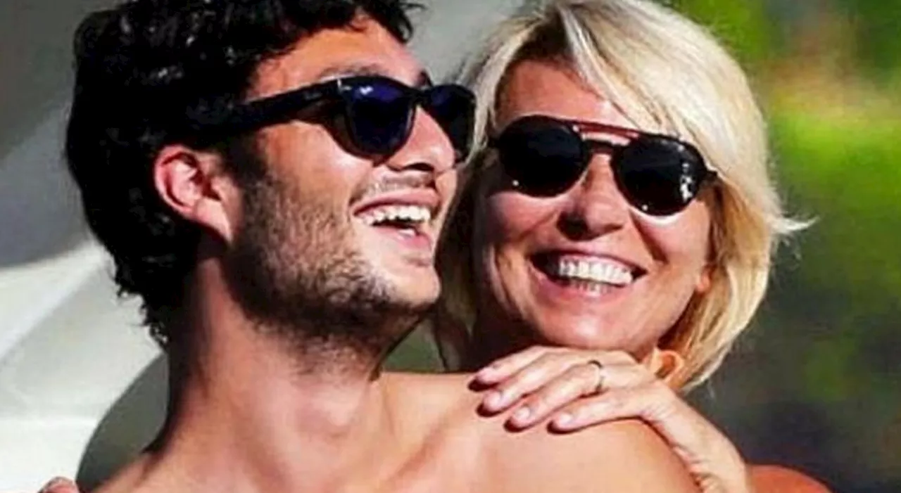 Maria De Filippi, la conduttrice sogna di diventare nonna»: ma il figlio Gabriele è single