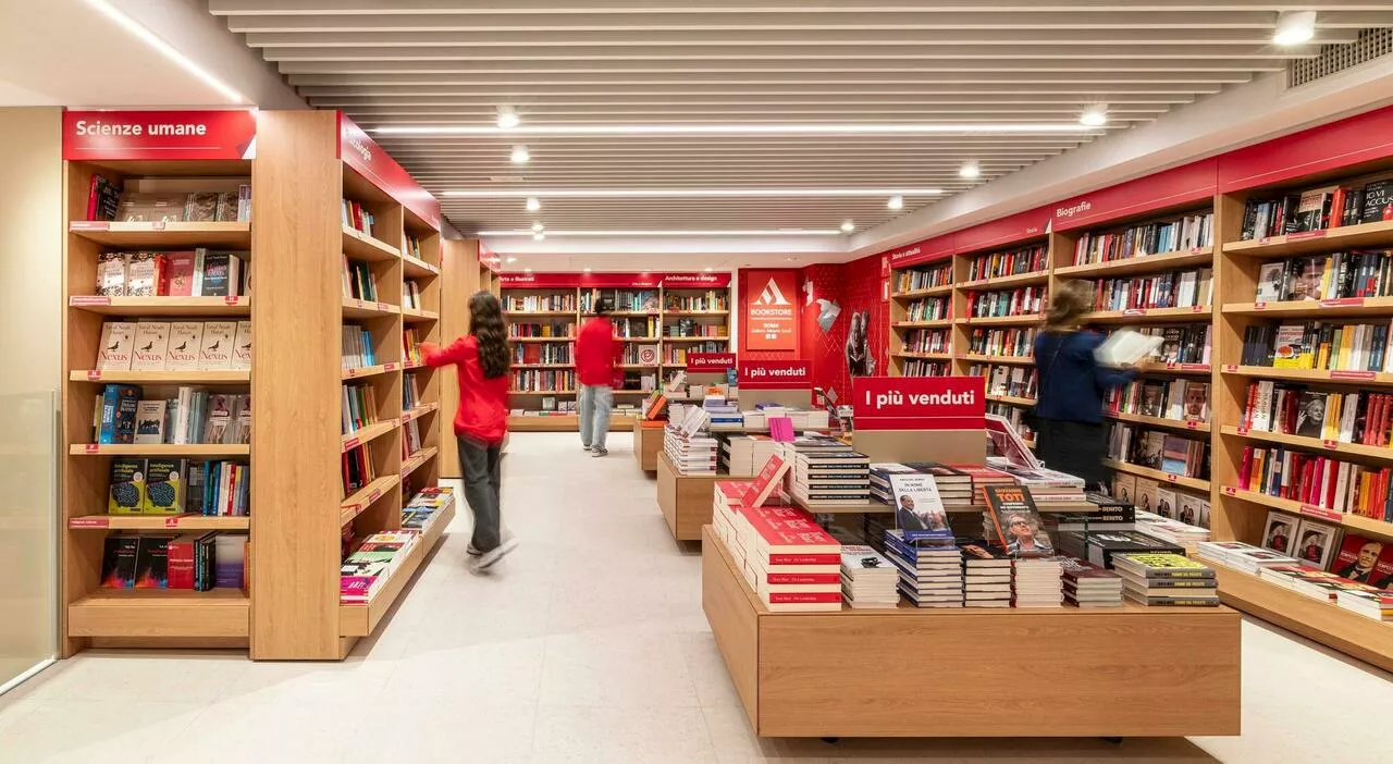 Mondadori Bookstore, inaugurata la nuova libreria in Galleria Alberto Sordi: «Un punto di riferimento»