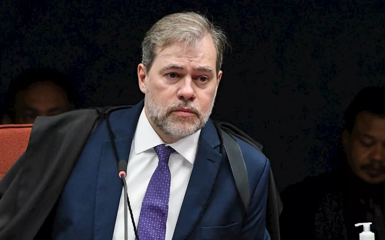 Gilmar exalta os 15 anos de Toffoli e o inquérito das fake news: Democracia preservada