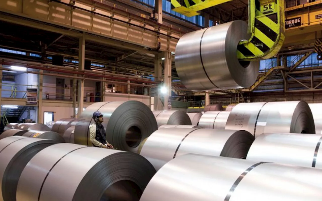 Produção global de aço bruto cai 4,7% em setembro deste ano, aponta World Steel