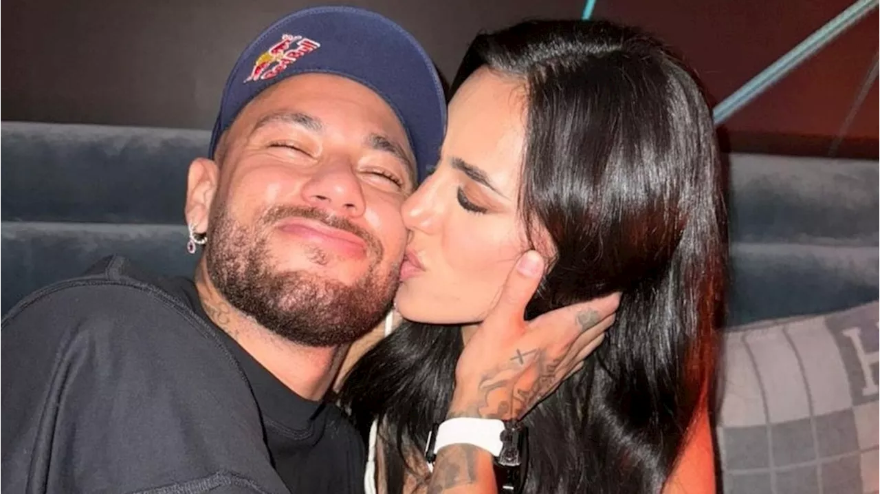 Bruna Biancardi posta clique romântico com Neymar e expressão do jogador chama atenção: 'Feliz como nunca'