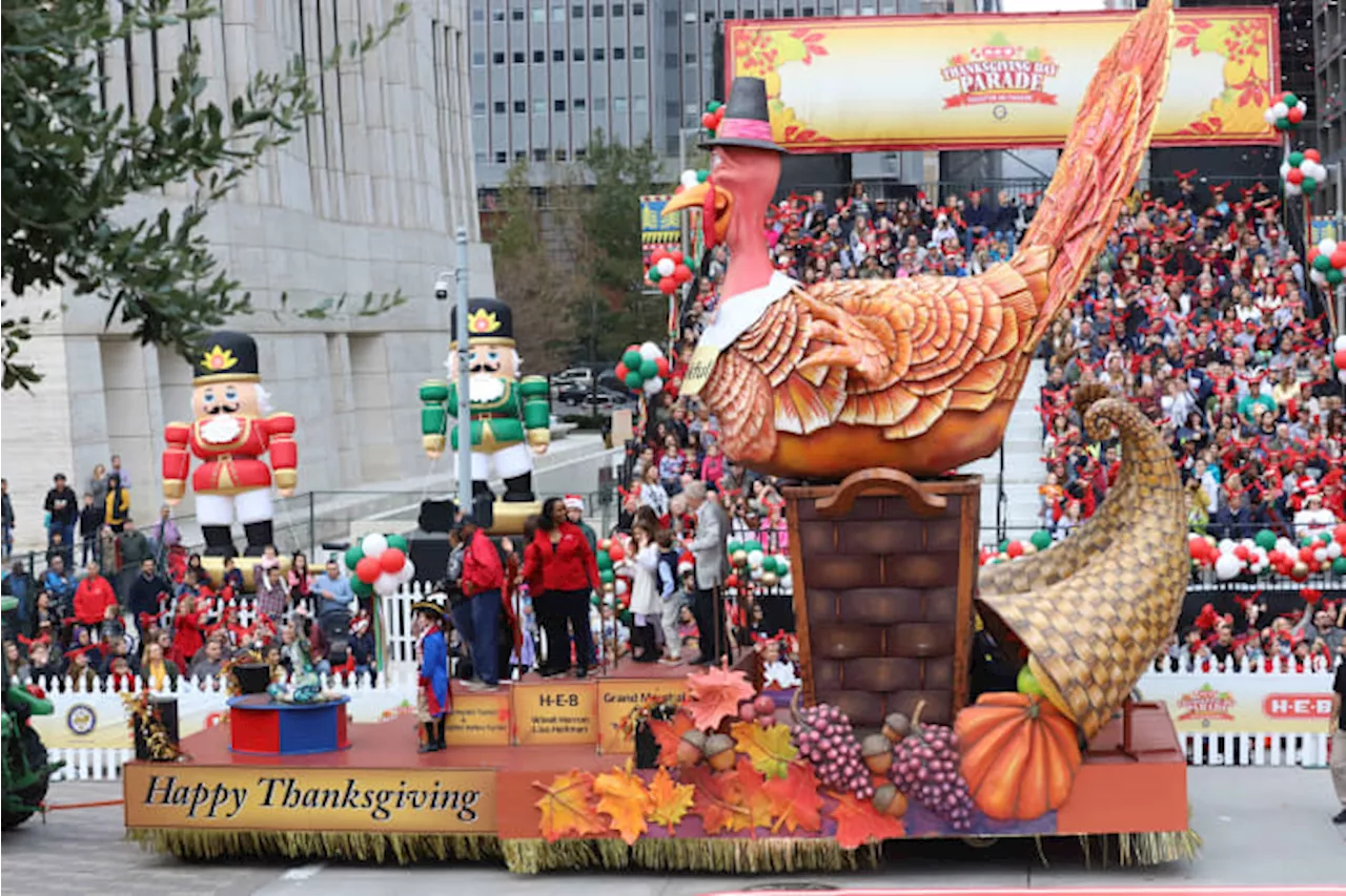 H-E-B Thanksgiving parade celebrates 75 years in Houston