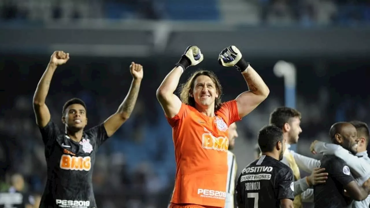 Fagner é único remanescente de último duelo entre Corinthians e Racing