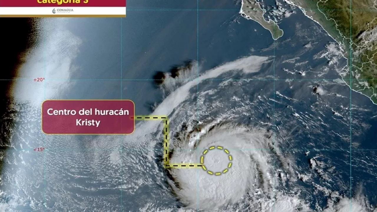 "Kristy" se intensifica a huracán categoría 4, alejándose de México