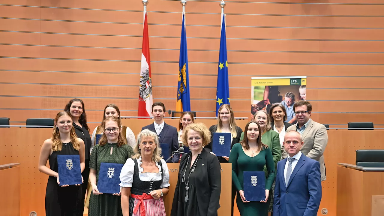 Sozialbetreuung: Erste Abschlüsse an LFS Warth