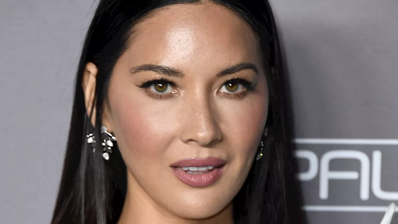 Nach Mastektomie: Olivia Munn zeigt ihre Operationsnarben