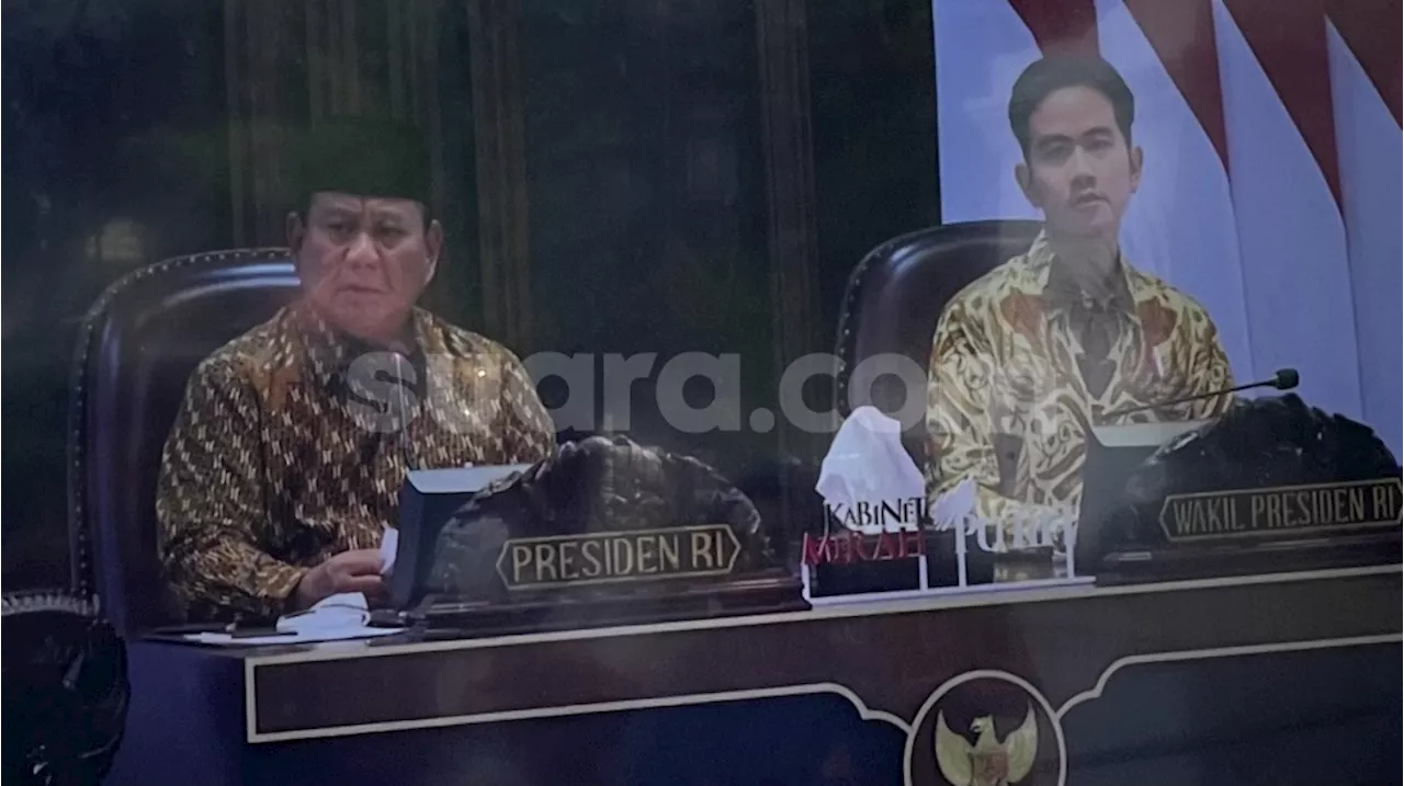 Momen Prabowo Minta Izin Minum Kopi di Sela-sela Sidang Kabinet Paripurna Perdana