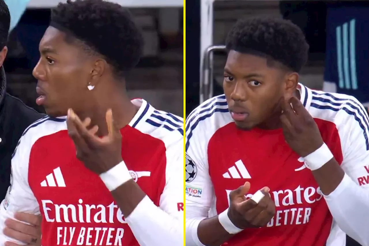 Arsenal starlet made to wait 70 seconds by fourth official to enter pitch over bizarre reason