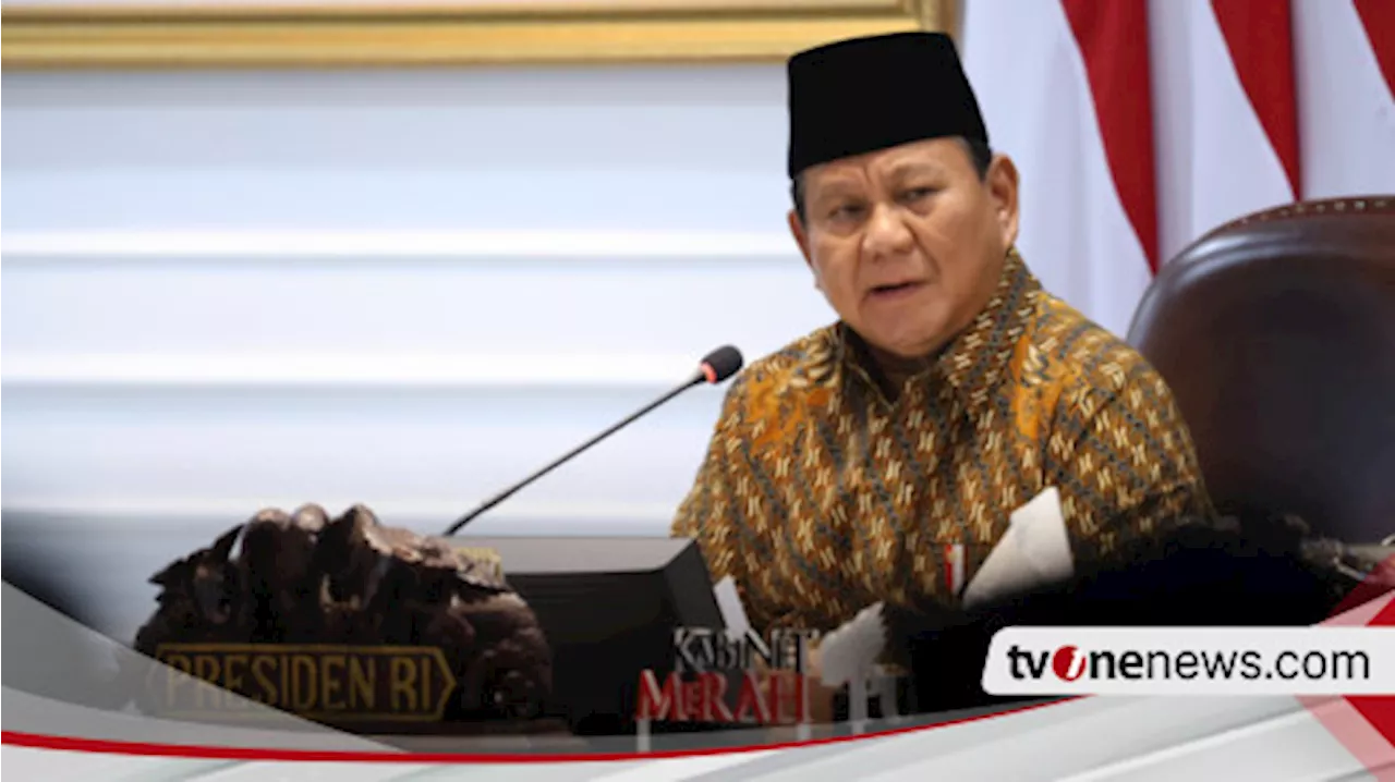 Pimpin Rapat Kabinet Perdana, Presiden Prabowo Perintahkan Para Menteri Tak Buat Birokrasi Ribet: Marilah Kita Jujur