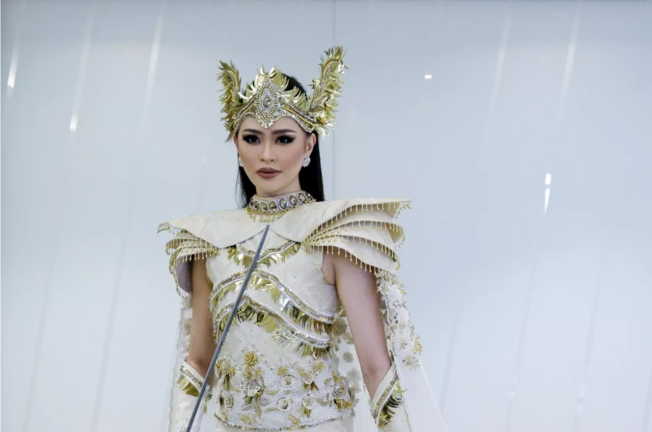 Persalinan pahlawan Walinong Sari taruhan di Miss Universe 2024