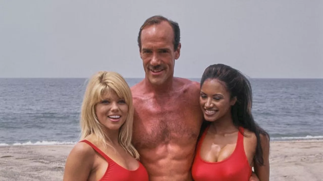 Addio al bagnino Mike Newmie di Baywatch: Michael Newman è morto a 67 anni