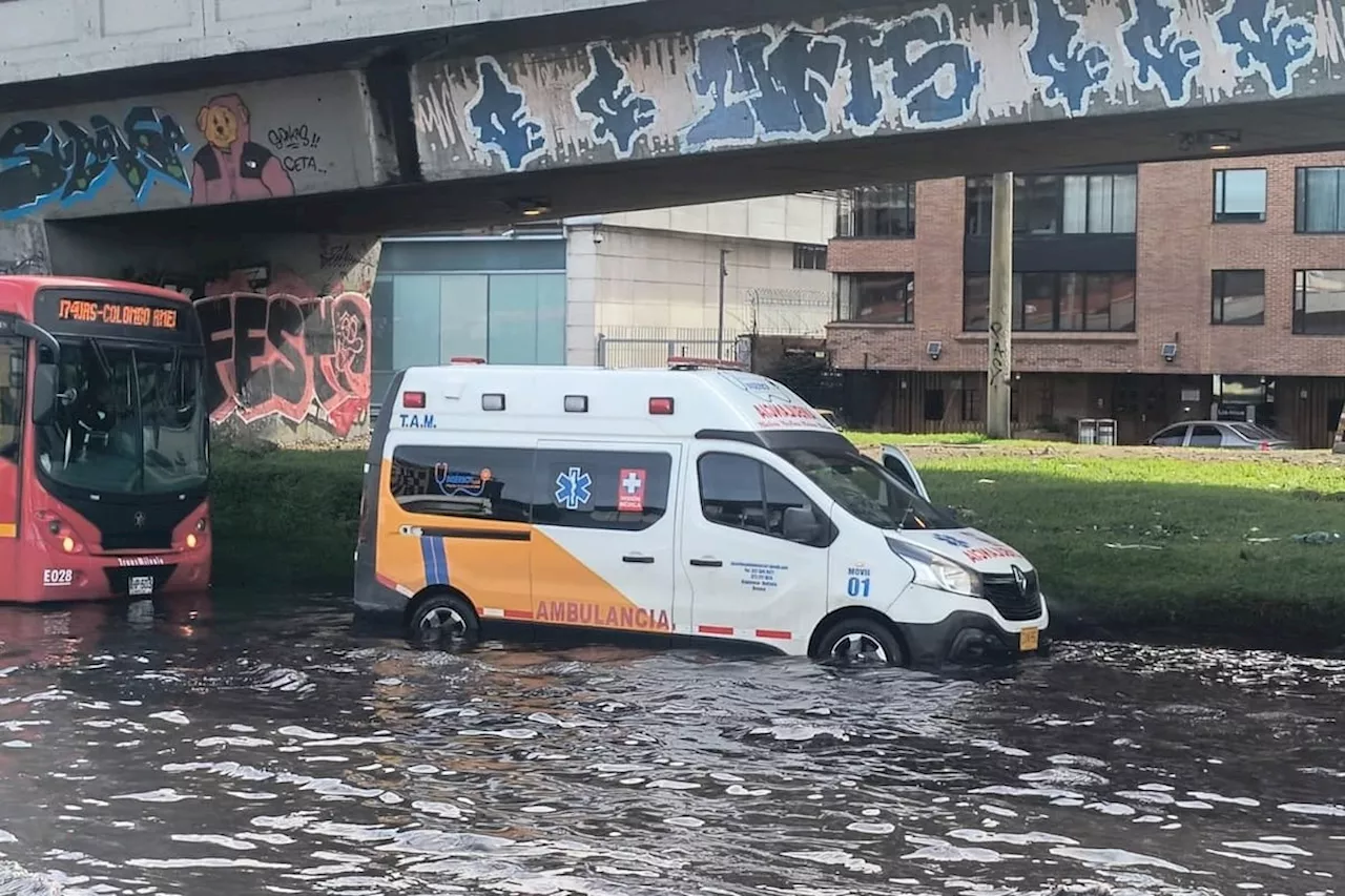 Fuertes lluvias provocan graves afectaciones en la movilidad de Bogotá: puntos críticos