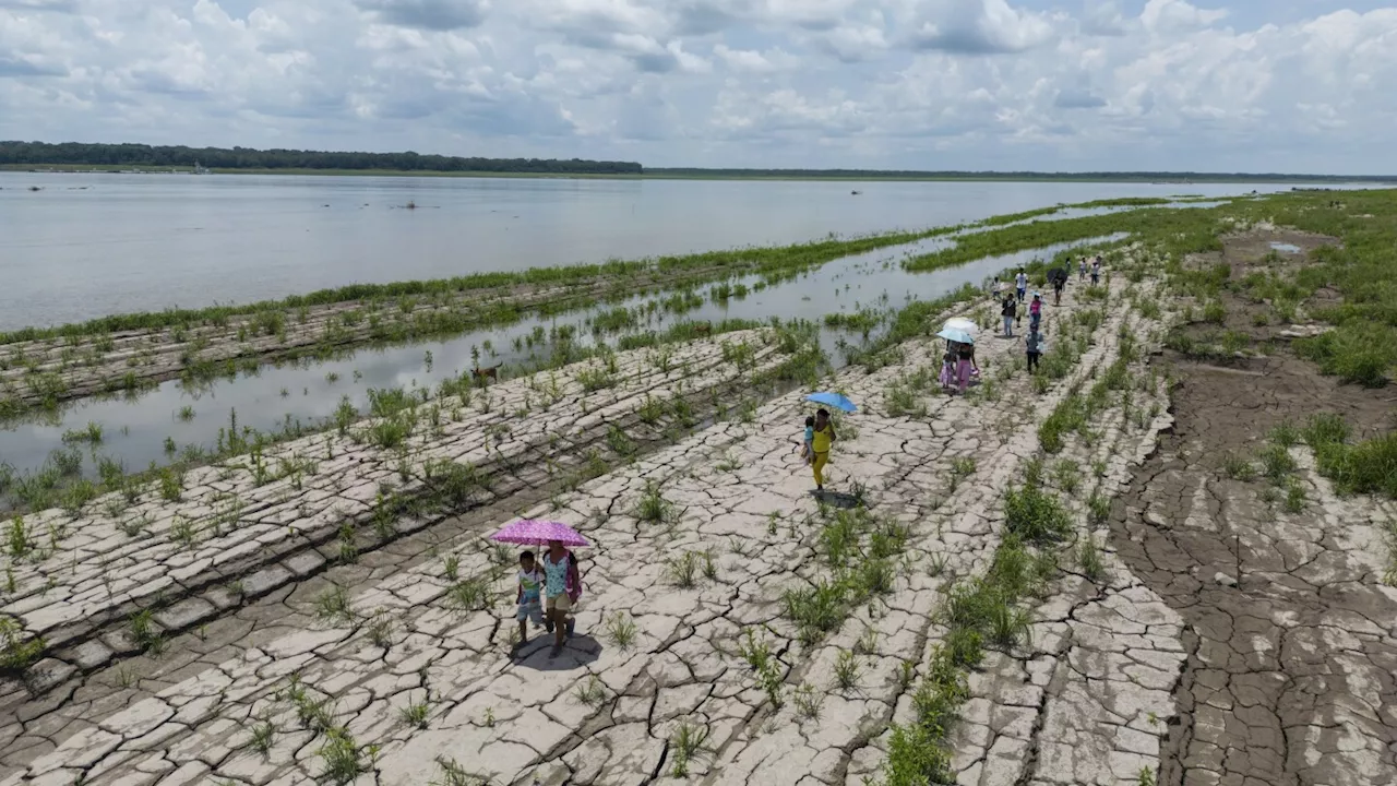 In Colombia, Amazon River's extreme drought falls hard on Indigenous communities