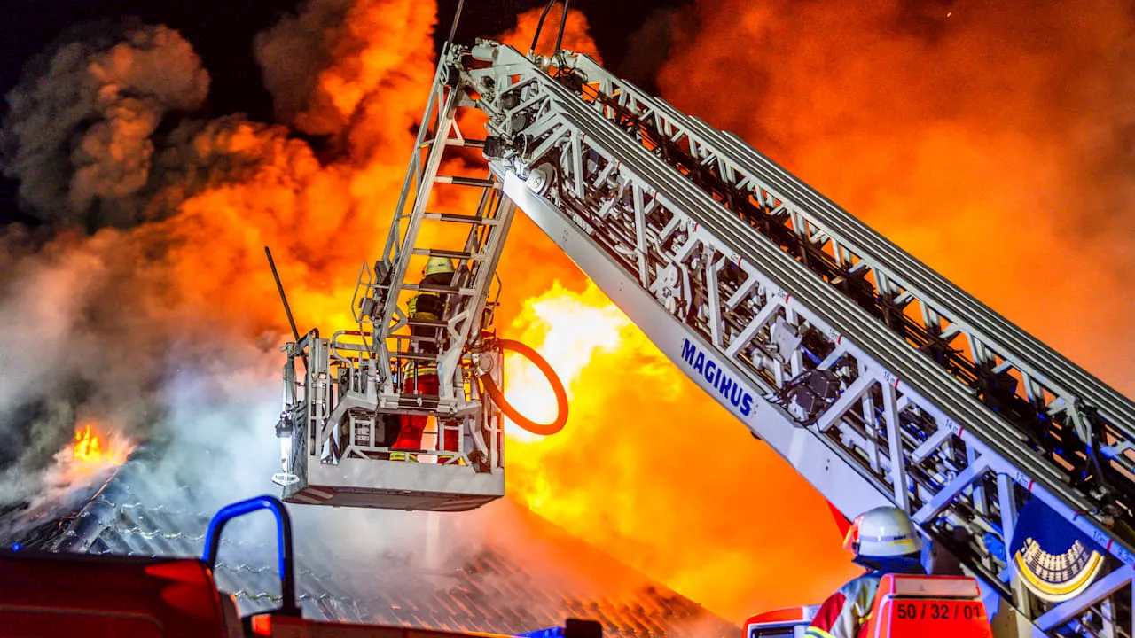 Sachsen-Anhalt: Feuerwehr löscht Brand und findet tote Frau