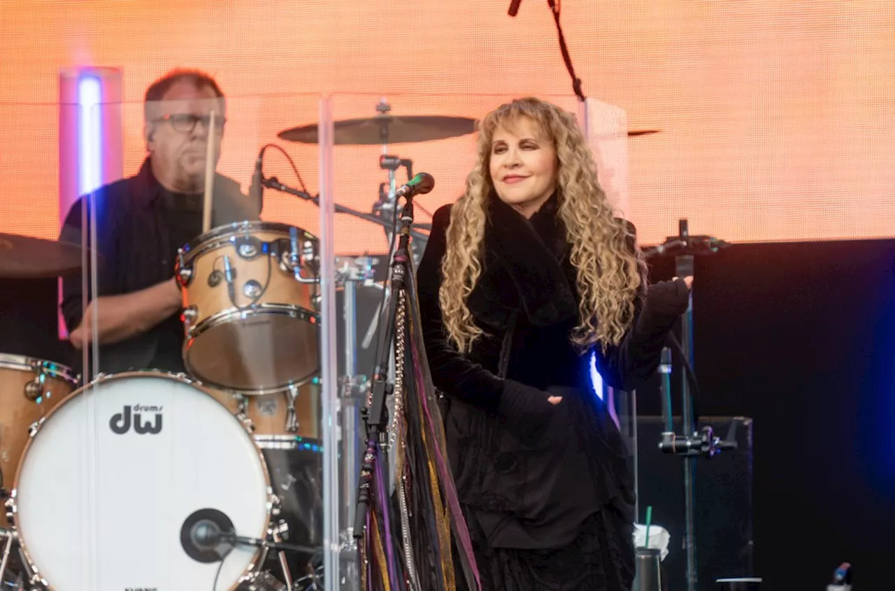 Stevie Nicks Hopes Taylor Swift & Travis Kelce Get Married & Have Kids — ‘If She Wants That’