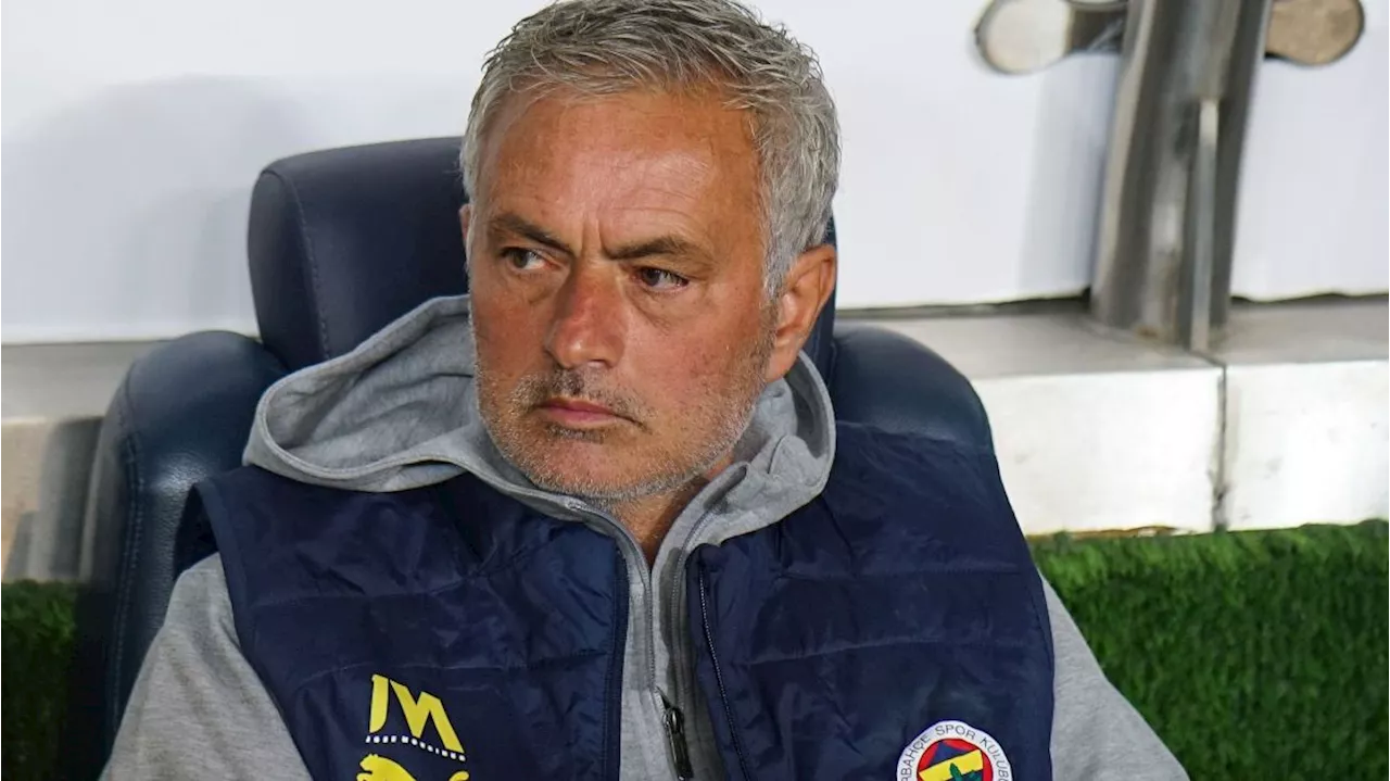 Morando em hotel, Mourinho já gastou mais de R$ 1 milhão com diárias na Turquia