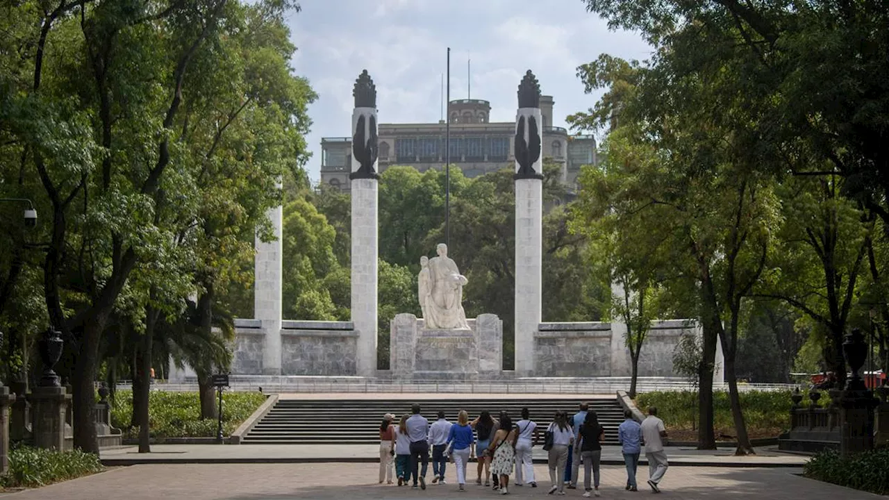 Clara Brugada respalda defensa de suelo de conservación en Bosques de Chapultepec; “con todo a defender el espacio público”, afirma