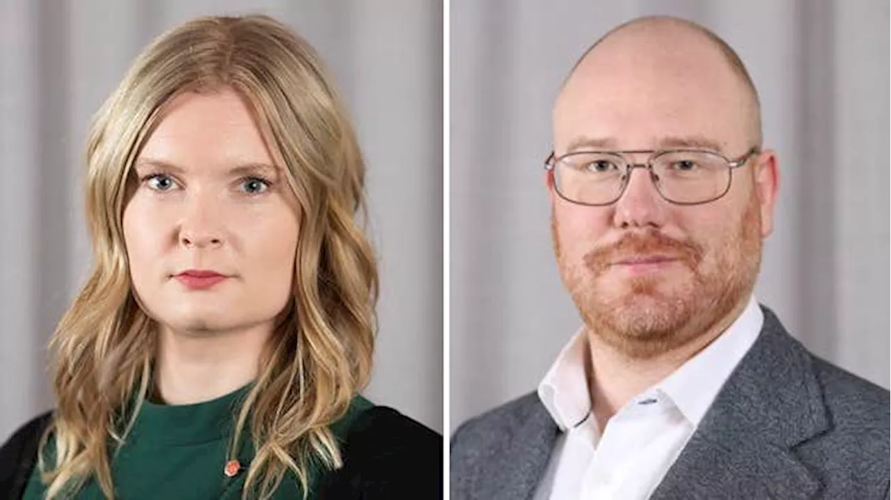 Politikern tvingas bort efter kärleksrelationen