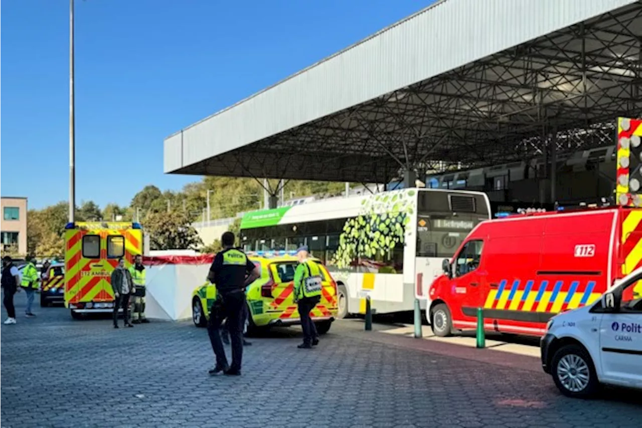 Meisje zwaargewond na aanrijding door bus aan station Genk: verkeersdeskundige gaat ter plaatse