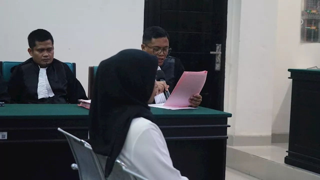 Supriyani, Guru Honorer yang Dituduh Pukul Anak Polisi, Tuntut Keadilan di Sidang Perdana