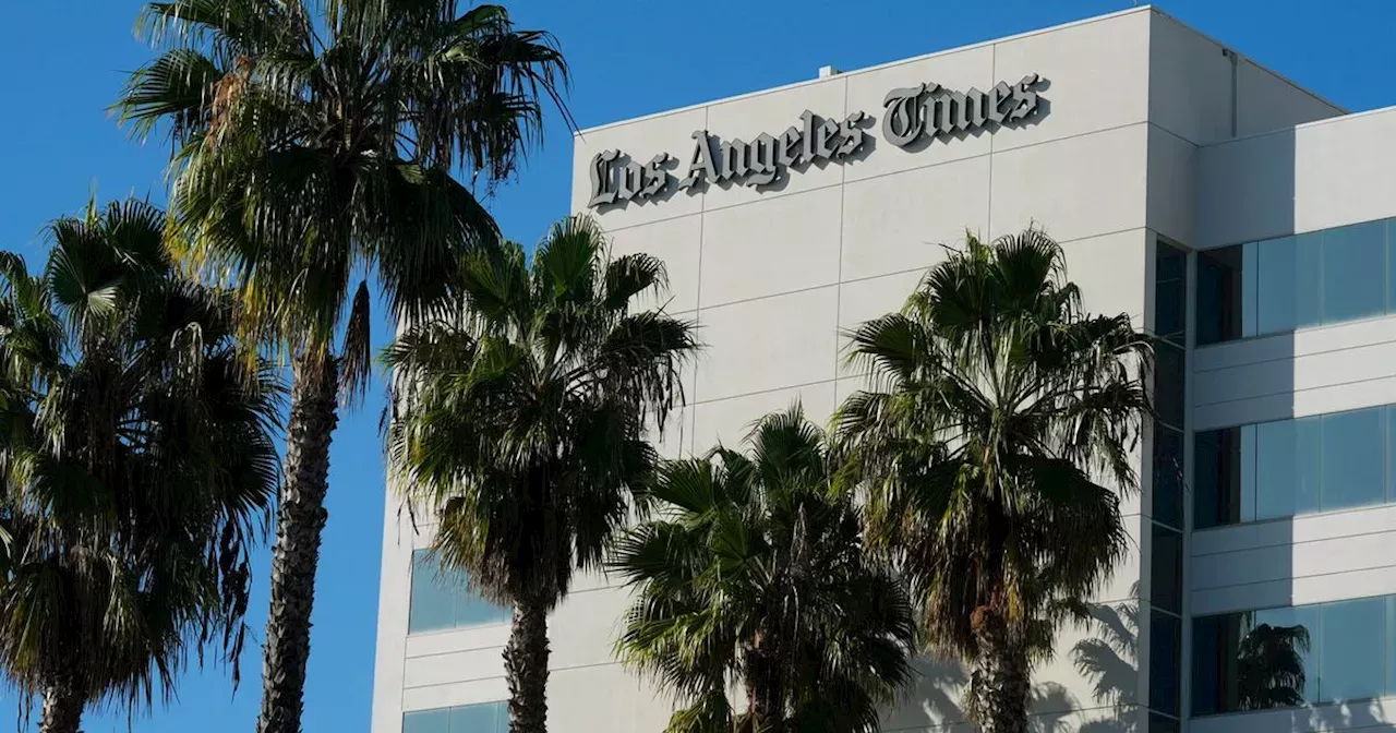 Los Angeles Times Editor Resigns After Owner Blocks Presidential ...