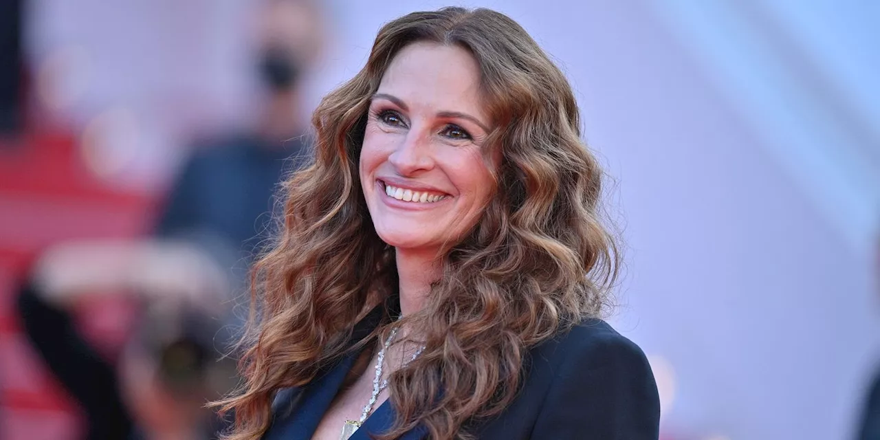 Julia Roberts Looks Unrecognizable With a New Shaggy Bob