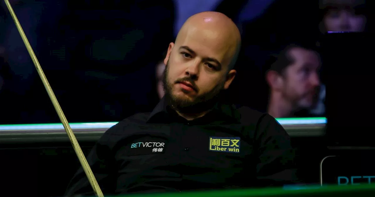 Former snooker world champ faces losing Tour card after refusing to stay in NI