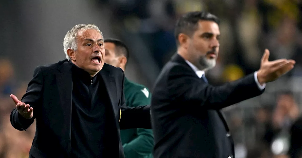 Manchester United restricted to a draw by Fenerbahce as Mourinho is sent off