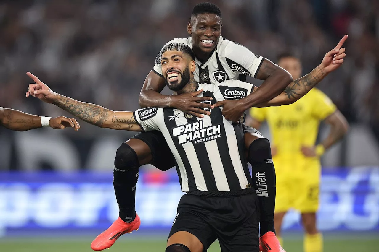 Botafogo faz segundo tempo perfeito, goleia Peñarol e coloca um pé na final da Libertadores